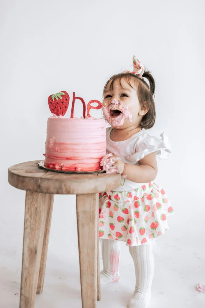baby eat Smash Cake